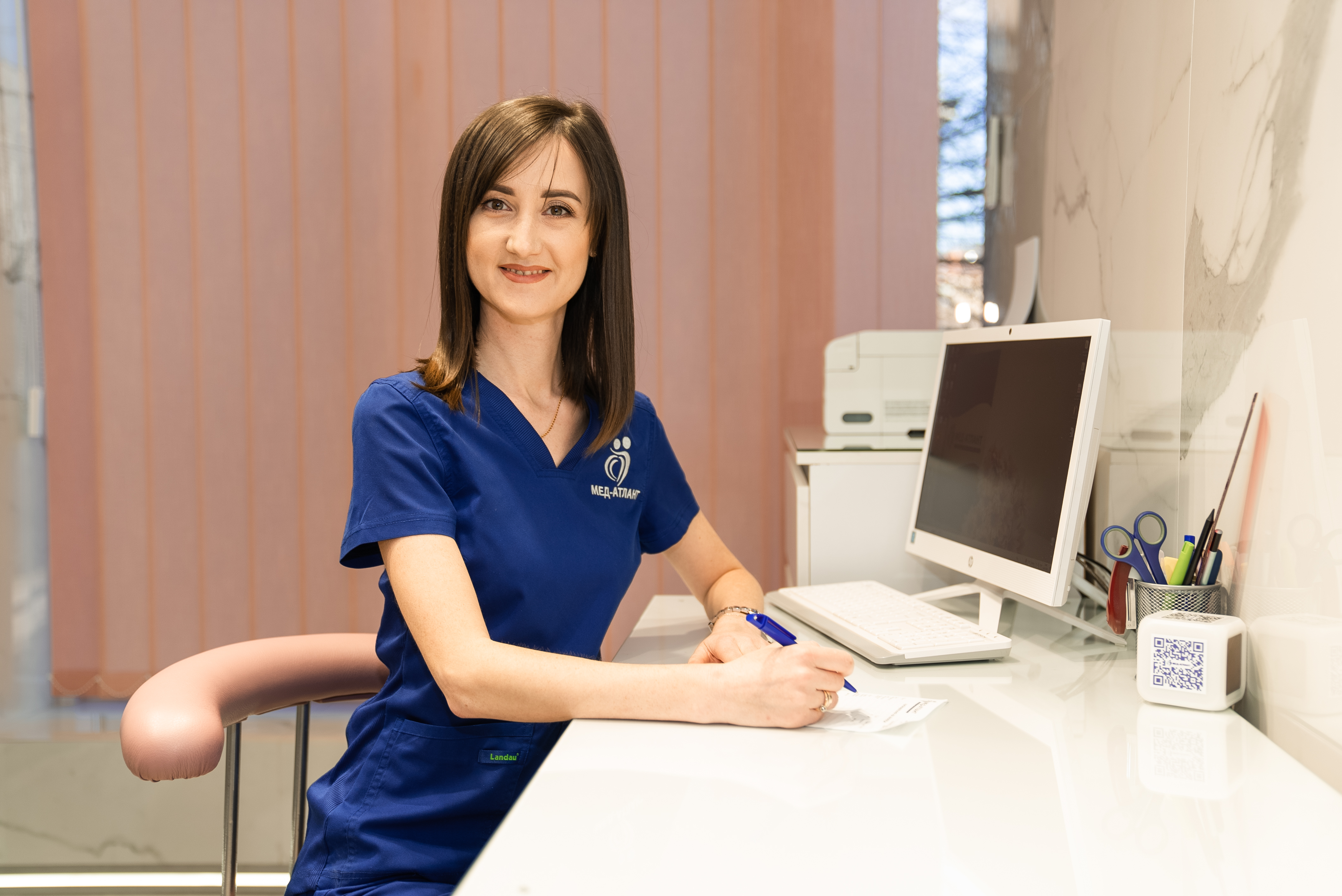 ЛІкар акушер гінеколог