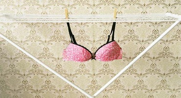 Бюстгальтер-хибна необхідність